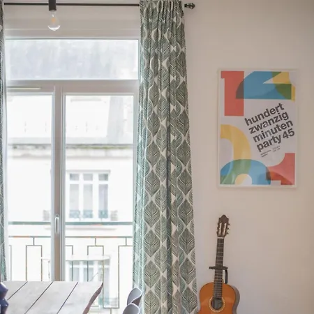 Bleu Toucan - 700m - Parking *