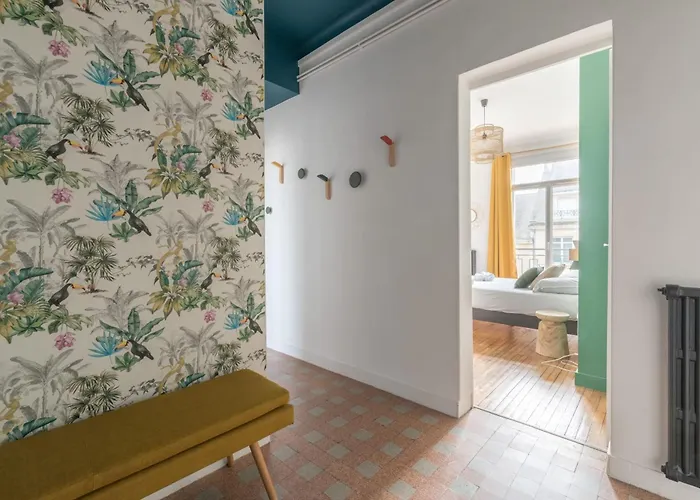 Bleu Toucan - 700m - Parking